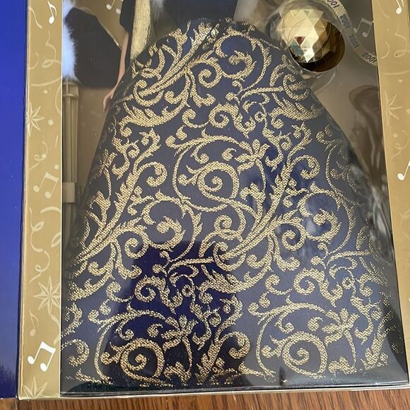 Vintage 2001 Mattel Ring in the New Year Barbie new in box - Picture 3 of 6